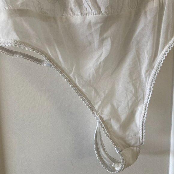 NWT Intimately Free People Bali Honeydew Bodysuit Optic White Sz M - Picture 4 of 12